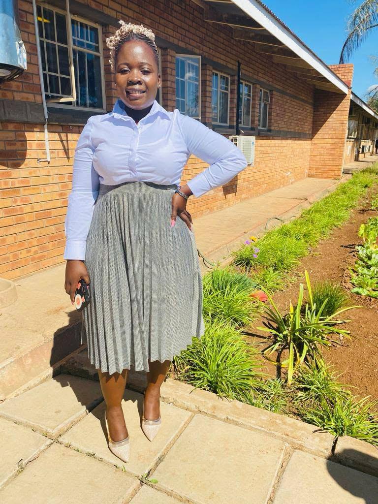 NIKIWE ENAR ZITHA